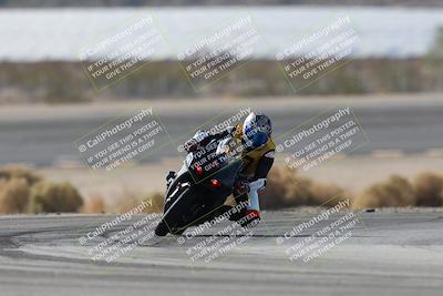 media/Nov-16-2025-Race Pace (Sun) [[8c5fa54630]]/Non Verified Riders (1st 20 Minutes)/1-Turn 14 (10am)/